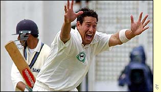 Fast bowler Daryl Tuffey