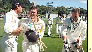 Fleming congratulates Vincent and Richardson