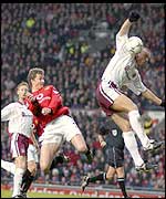 Ole Gunnar Solskjaer heads Man Utd into the lead