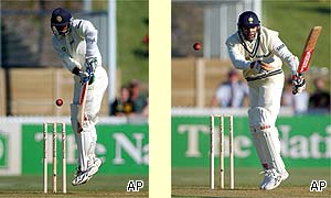 Rahul Dravid and Zaheer Khan struggle against some lively New Zealand bowling