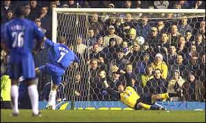 Paul Devlin's penalty gives ten-man Birmingham a point against Charlton