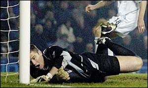 Newcastle keeper Paul Robinson dives despairingly as Southampton equalise