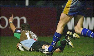 Ben Gollings scores the winning try for Harlequins