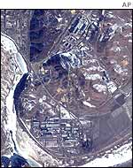 Satellite photo of Yongbyon plant in 2000 by Space Imaging 