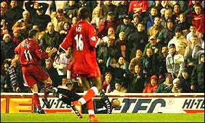 Alen Boksic scores for Middlesbrough