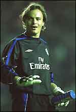 Chelsea goalkeeper Mark Bosnich