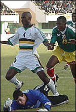 Bakary Coulibaly scores Mali's third