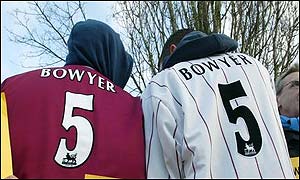 Fans express mixed feelings over Lee Bowyer's arrival at Upton Park this week