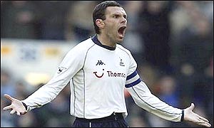 Gustavo Poyet celebrates his equalising goal