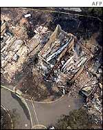 A Canberra street where neighbouring houses have been destroyed