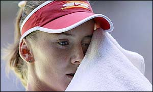 Daniela Hantuchova tries to focus against Venus Williams but loses the first set