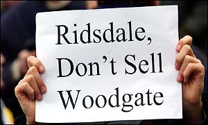 Fans make their feeling clear over defender Jonathan Woodgate who has been linked with a move to Newcastle