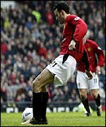 Giggs opens the scoring on eight minutes