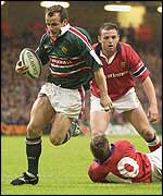 Austin Healey scores Leicester's winning try in last year's final against Munster