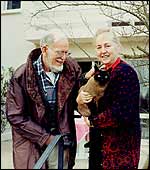 Roger, Danae and Lester the cat, photo copyright of Thierry Randonnet