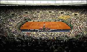  general view of the Clay Court during the second rubber of the Davis Cup between Lleyton Hewitt of Australia and Alex Bogdanovic of Great Britain at the Sydney International Tennis Centre in Sydney