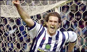  Andy Johnson scores a late leveller for West Brom