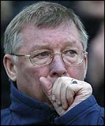 Sir Alex Ferguson watches his team's 1-1 draw with Man City