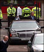 Michael Douglas and Catherine Zeta Jones' limo arrives at court