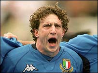 Italy winger Mauro Bergamasco