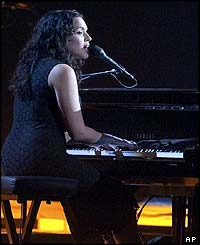 Norah Jones performs Dont Know Why 