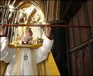 Archbishop knocks on west door of Canterbury Cathedral