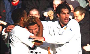 Quinton Fortune, Diego Forlan and Ruud van Nistlerooy of Manchester United