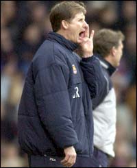 West Ham boss Glenn Roeder shouts his instructions from the touchline