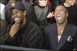 Denzel Washington and Michael Spinks ringside