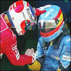 Barrichello congratulates Alonso