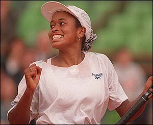 Chanda Rubin celebrates her third-round win over Jana Novotna