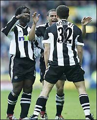 Laurent Robert scores the equaliser for Newcastle