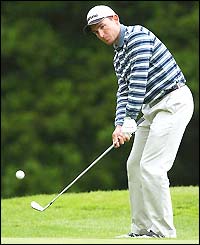 Ignacio Garrido chips onto the green
