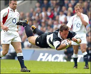 Christian Califano dives over for the Ba-Bas' second try 