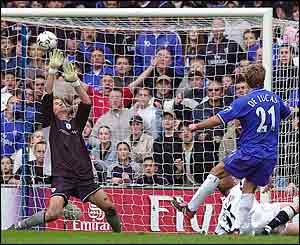 Enrique De Lucas is unable to direct his shot on target