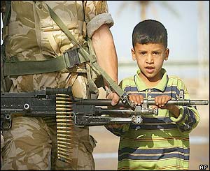 Soldier from C company of the 1st Battalion The Parachute Regiment in al-Qurna,