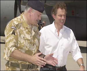 Tony Blair meets General Peter Wall - GOC 1 Armoured Division