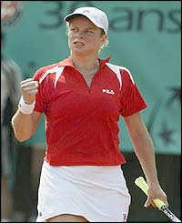 Kim Clijsters celebrates her victory