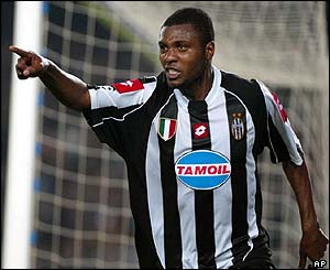 Juventus' Marcelo Zalayeta celebrates scoring the winning goal in extra time against Barcelona 