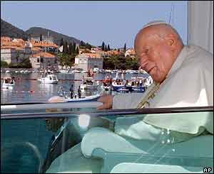 The Pope arrives in Dubrovnik