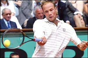 Martin Verkerk concentrates as he plays a forehand