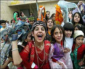 School girls in Kurdish dress