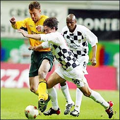 Chris Sutton tries to pick a path through Boavista's defence