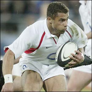 England's Jason Robinson has to curb his attacking instincts