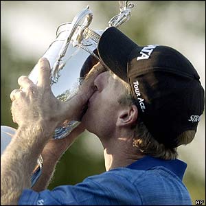 Jim Furyk with the US Open trophy
