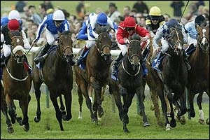 Action from the 2,000 Guineas at Newmarket