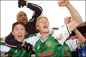 Yeovil celebrate their promotion to the football league