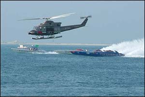Lisa Emery's picture of powerboat racing in Dubai