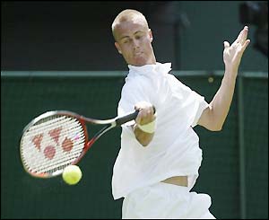 Defending champion Lleyton Hewitt is first on Centre Court 