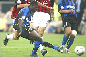 Martins shoots home for Inter's equaliser on 83 minutes